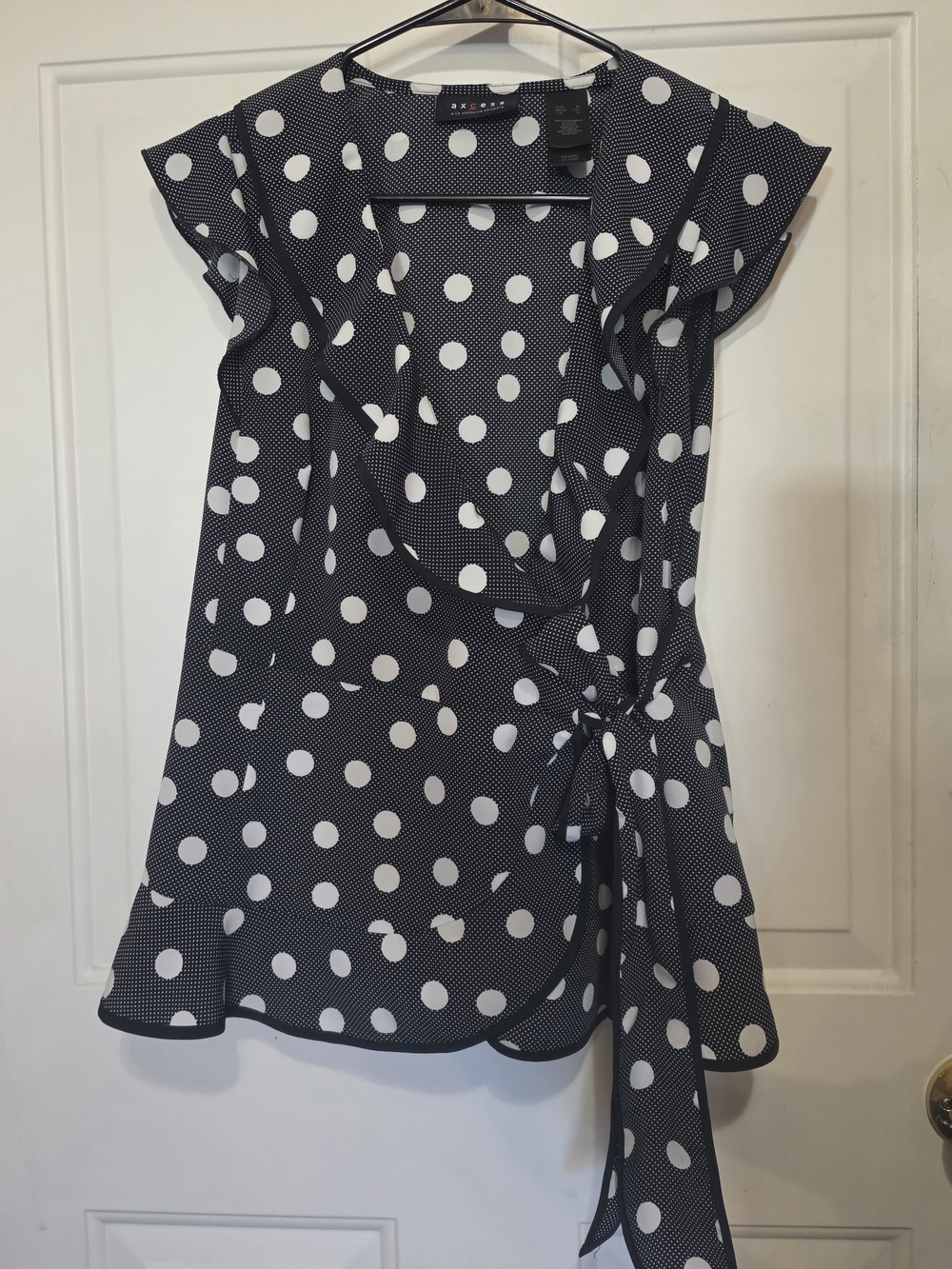 Women's Small Black & White Polka Dot Wrap Top